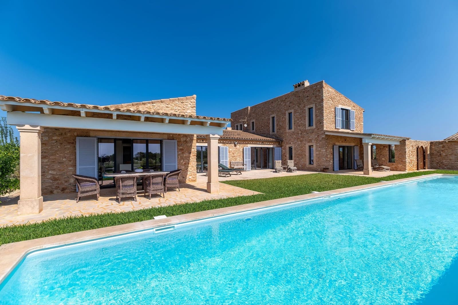 4 quarto Quinta/Casa Rural para venda em Ses Salines com piscina - 3 690 000 € (Ref: 9204146)