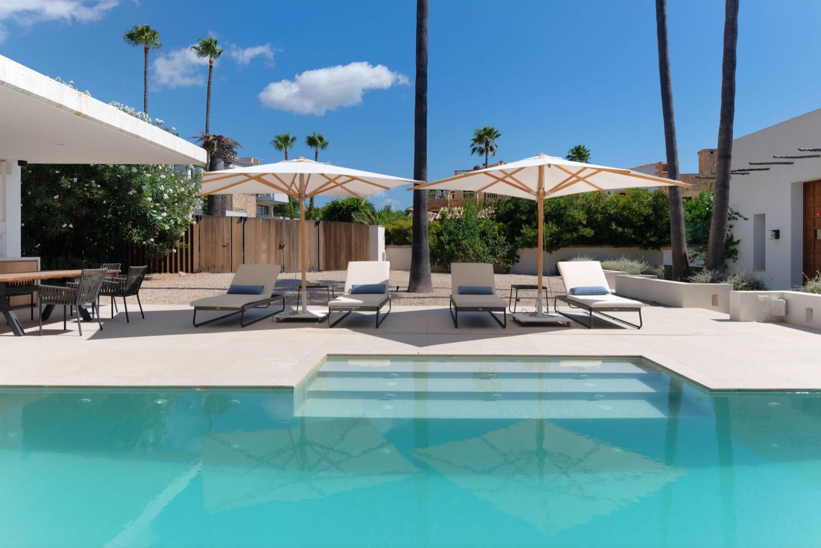 4 slaapkamer Villa te koop in Arta - € 5.750.000 (Ref: 9204147)