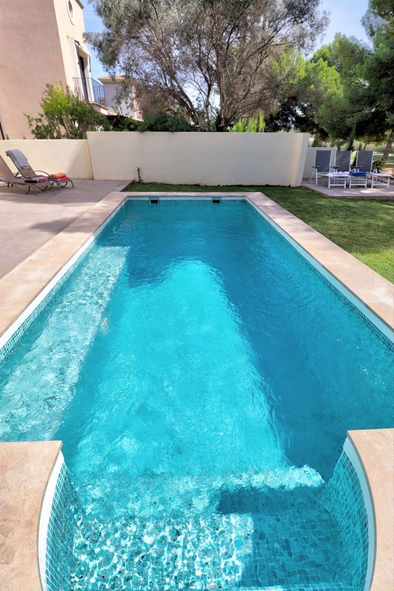 4 sovrum Villa till salu i Santa Ponsa med pool - 1 495 000 € (Ref: 9205281)