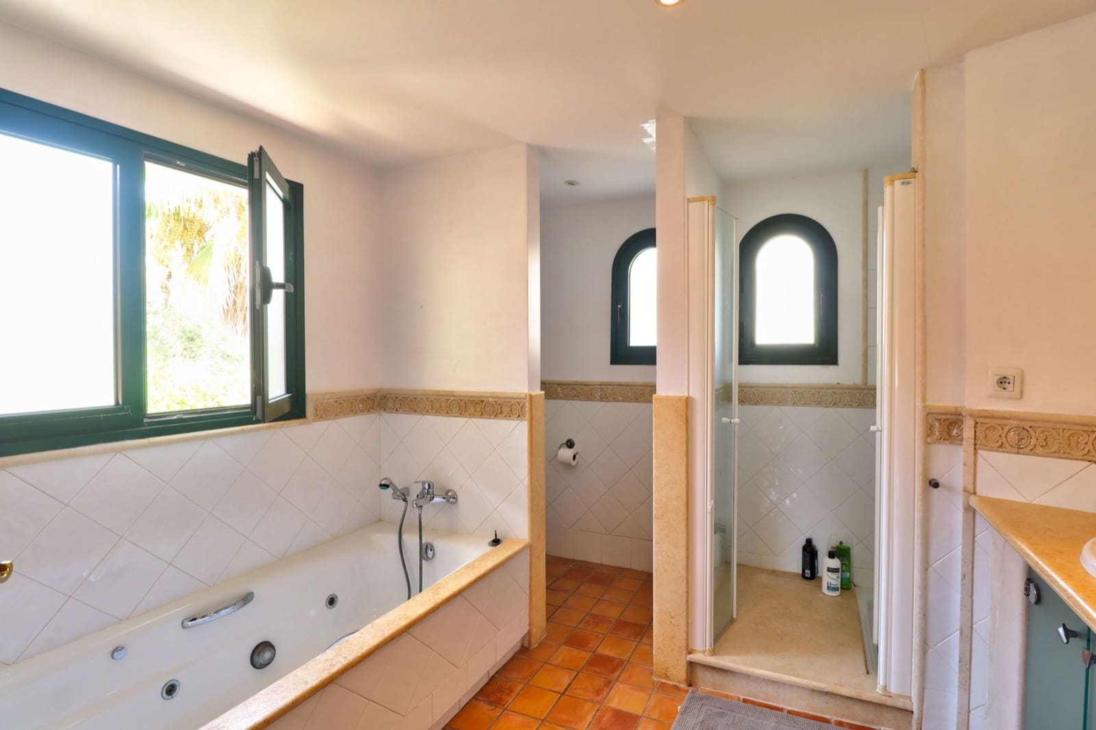 4 sovrum Villa till salu i Santa Ponsa med pool - 1 495 000 € (Ref: 9205281)