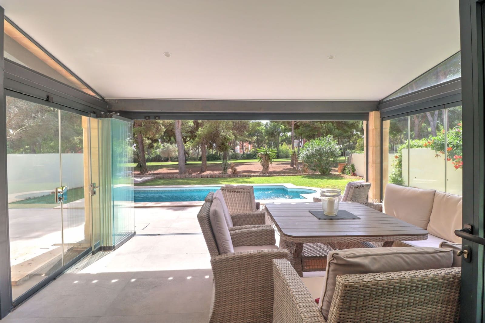 4 sovrum Villa till salu i Santa Ponsa med pool - 1 495 000 € (Ref: 9205281)