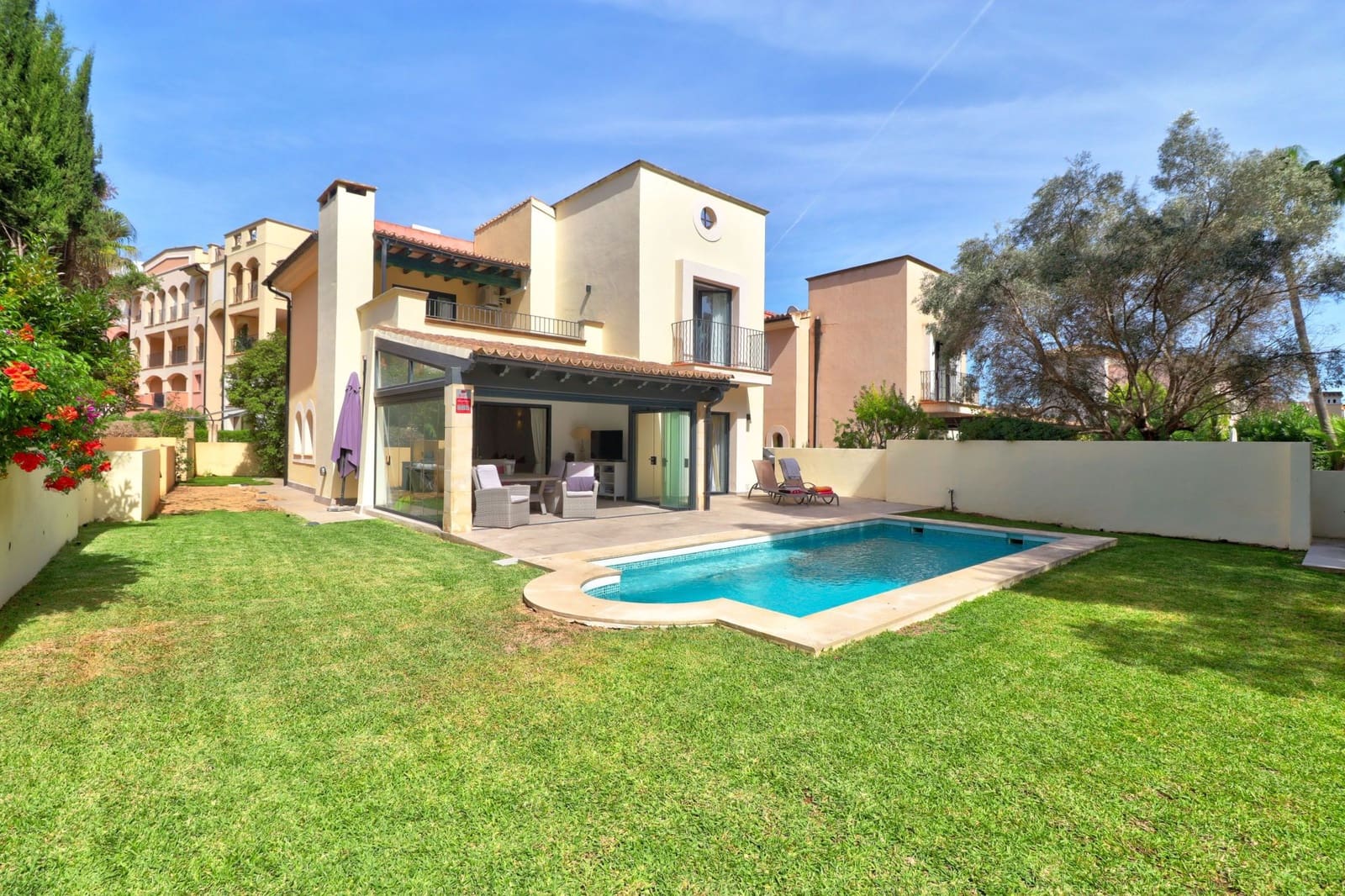 4 sovrum Villa till salu i Santa Ponsa med pool - 1 495 000 € (Ref: 9205281)