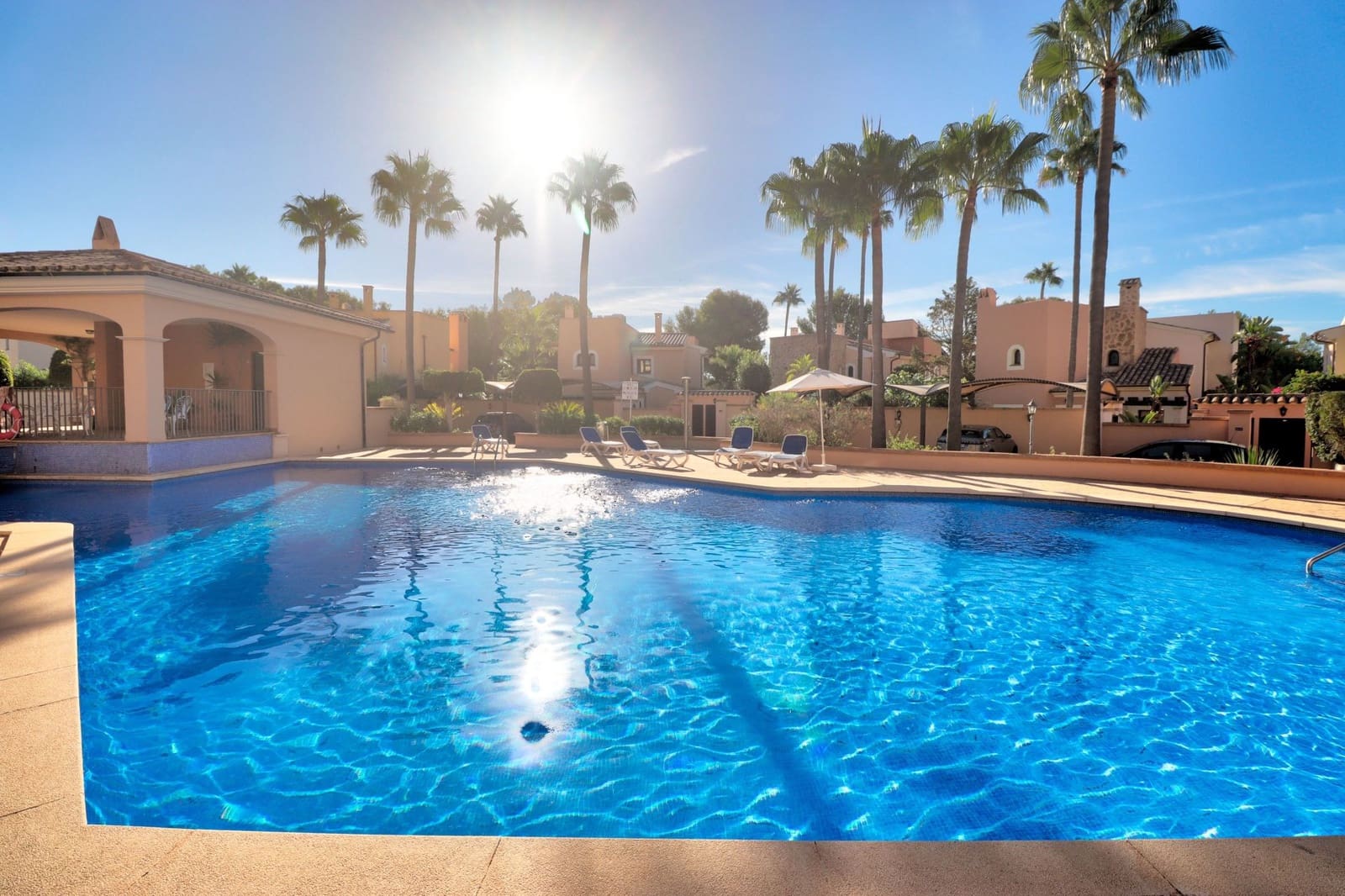 2 sovrum Lägenhet till salu i Santa Ponsa med pool - 715 000 € (Ref: 9207662)