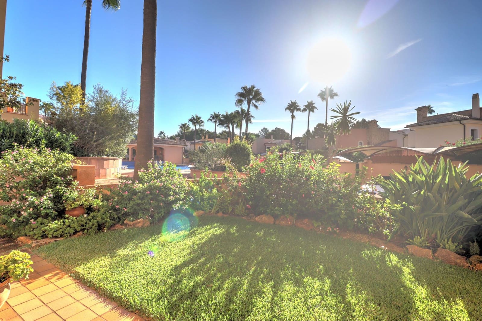 2 sovrum Lägenhet till salu i Santa Ponsa med pool - 715 000 € (Ref: 9207662)