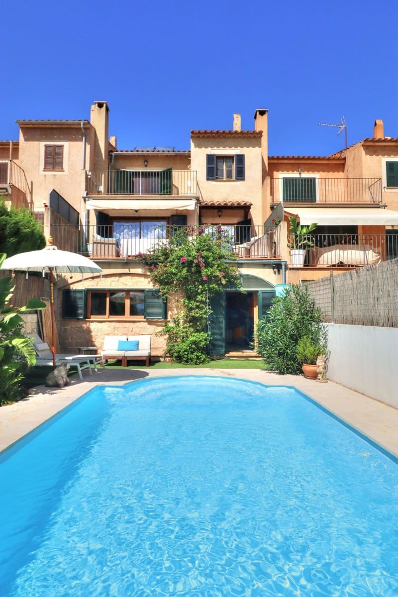 5 soveværelse Byhus til salg i Puigpunyent med swimmingpool - € 895.000 (Ref: 9232095)