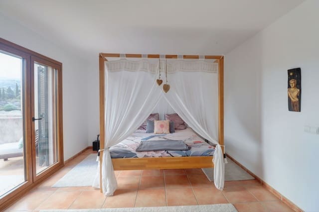 5 chambre Maison de Ville à vendre à Puigpunyent avec piscine - 895 000 € (Ref: 9232095)