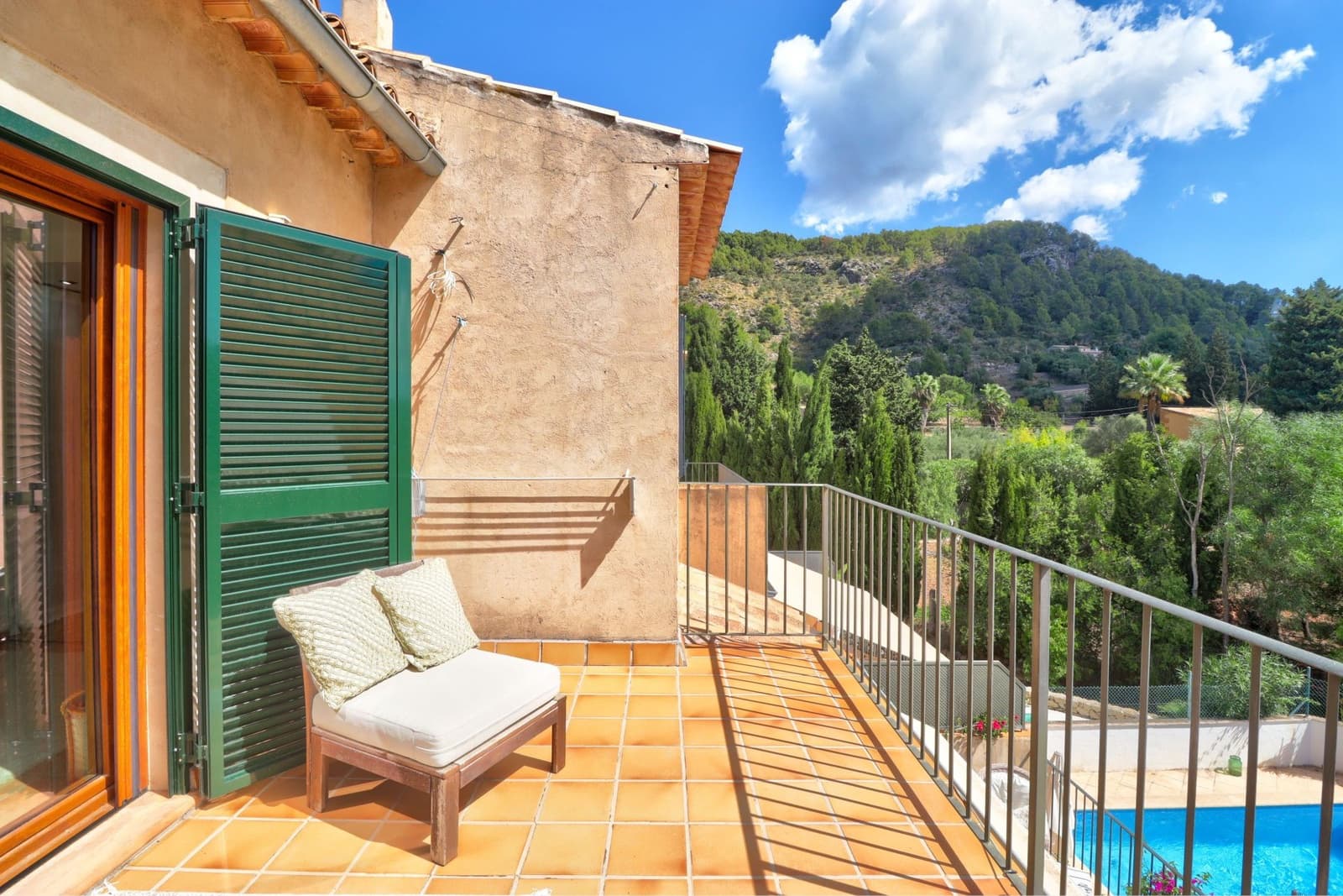 5 soveværelse Byhus til salg i Puigpunyent med swimmingpool - € 895.000 (Ref: 9232095)