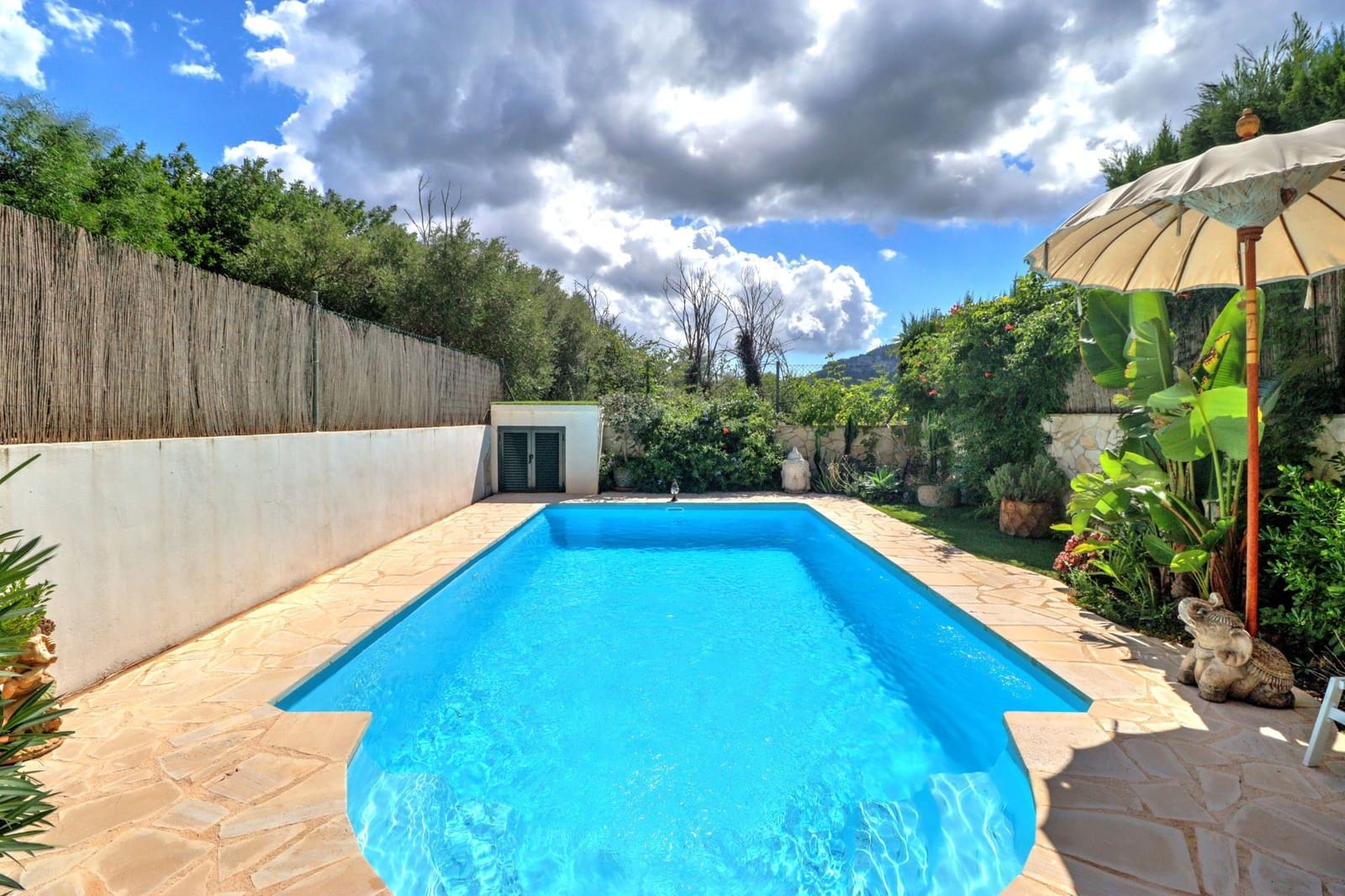 5 soveværelse Byhus til salg i Puigpunyent med swimmingpool - € 895.000 (Ref: 9232095)