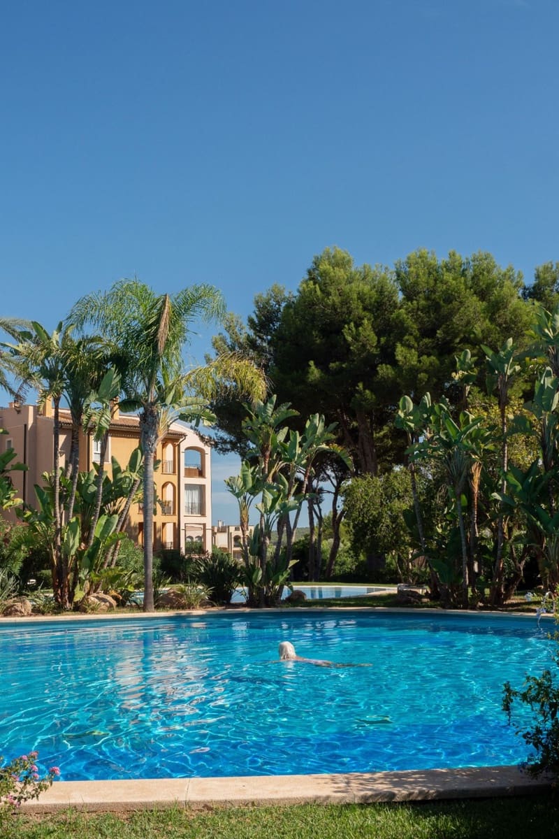 2 bedroom Apartment for sale in Santa Ponsa with pool - € 910,000 (Ref: 9279590)