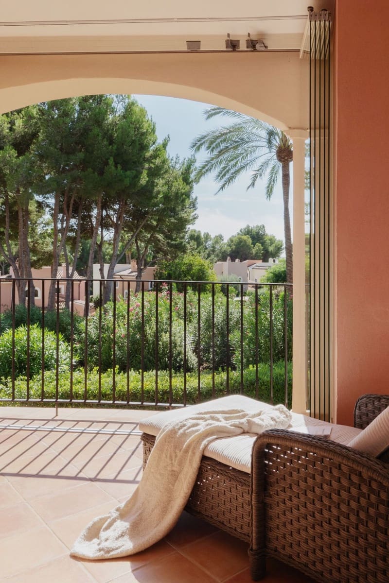 2 bedroom Apartment for sale in Santa Ponsa with pool - € 910,000 (Ref: 9279590)