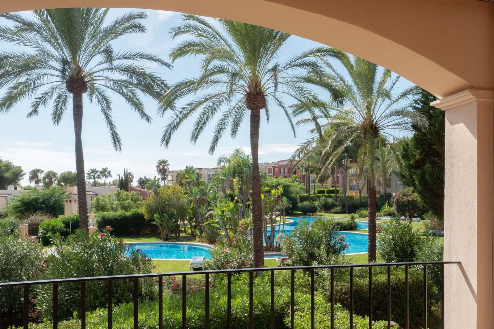 2 bedroom Apartment for sale in Santa Ponsa with pool - € 910,000 (Ref: 9279590)