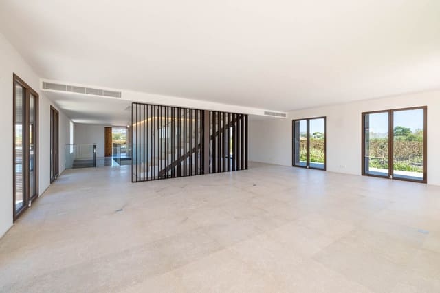 4 slaapkamer Finca/Landhuis te koop in Alcúdia - € 4.200.000 (Ref: 9296315)