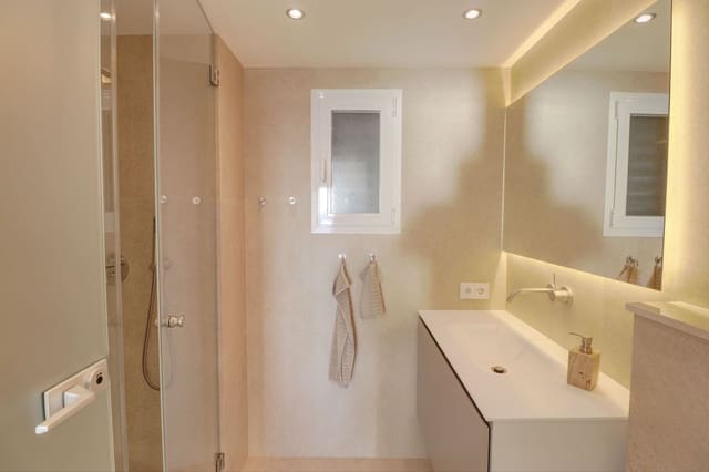 2 soveværelse Lejlighed til salg i Cala Vinyes / Cala Vinyas / Cala Viñas, Calvià med swimmingpool - € 870.000 (Ref: 9337349)