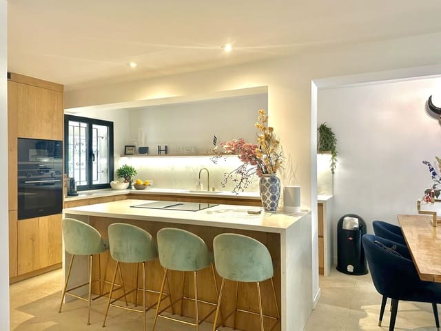 5 soverom Kjedet enebolig til salgs i Pollensa / Pollença med svømmebasseng - € 1 600 000 (Ref: 9421793)