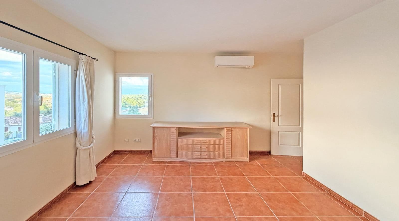 3 bedroom Villa for sale in El Toro / Port Adriano with pool - € 1,190,000 (Ref: 9454700)