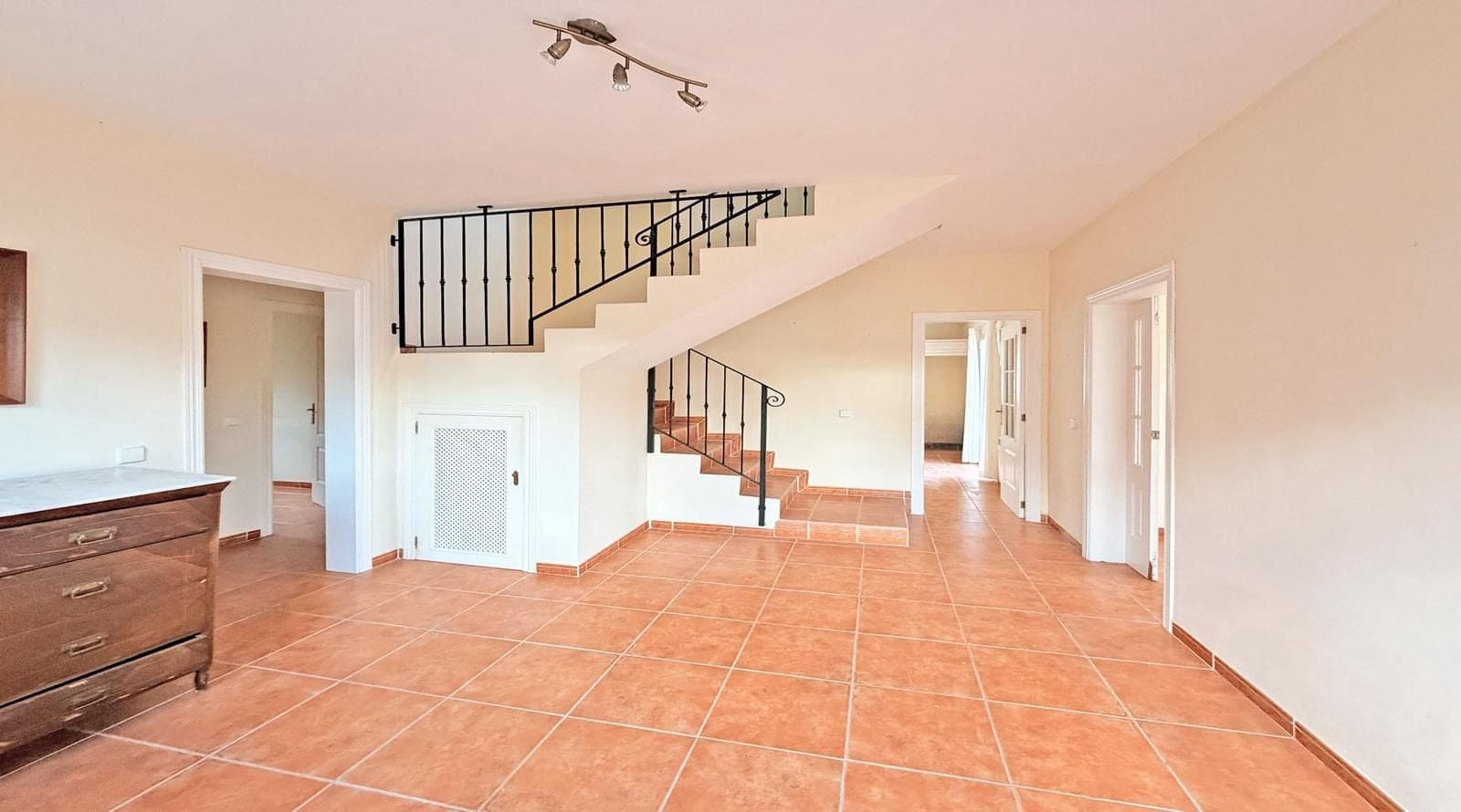 3 bedroom Villa for sale in El Toro / Port Adriano with pool - € 1,190,000 (Ref: 9454700)