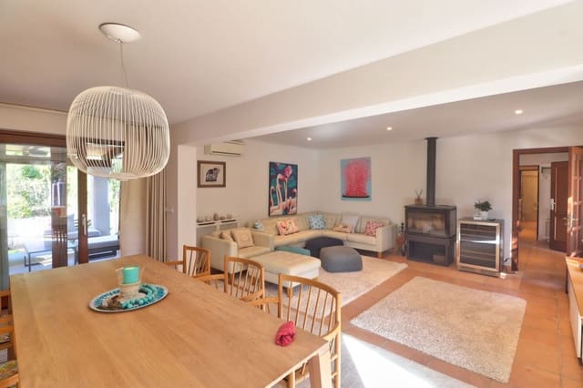 4 sypialnia Willa na sprzedaż w Santa Ponsa, Calvià z basenem - 1 995 000 € (Ref: 9496685)