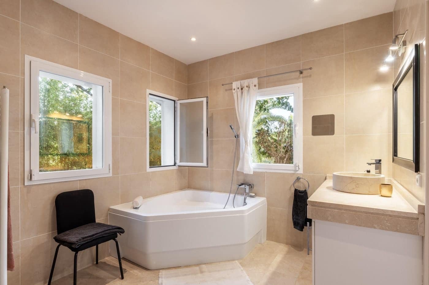 5 sovrum Villa till salu i Costa de la Calma med pool - 1 950 000 € (Ref: 9511348)