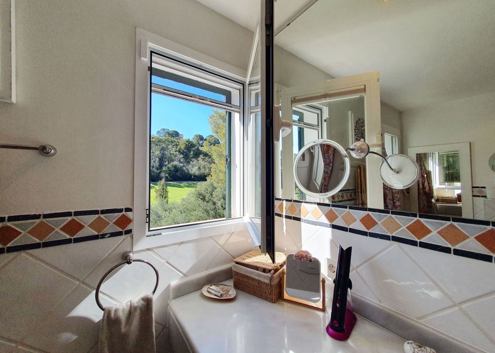 2 sovrum Hus till salu i Es Camp De Mar / El Camp De Mar med pool - 820 000 € (Ref: 9511349)