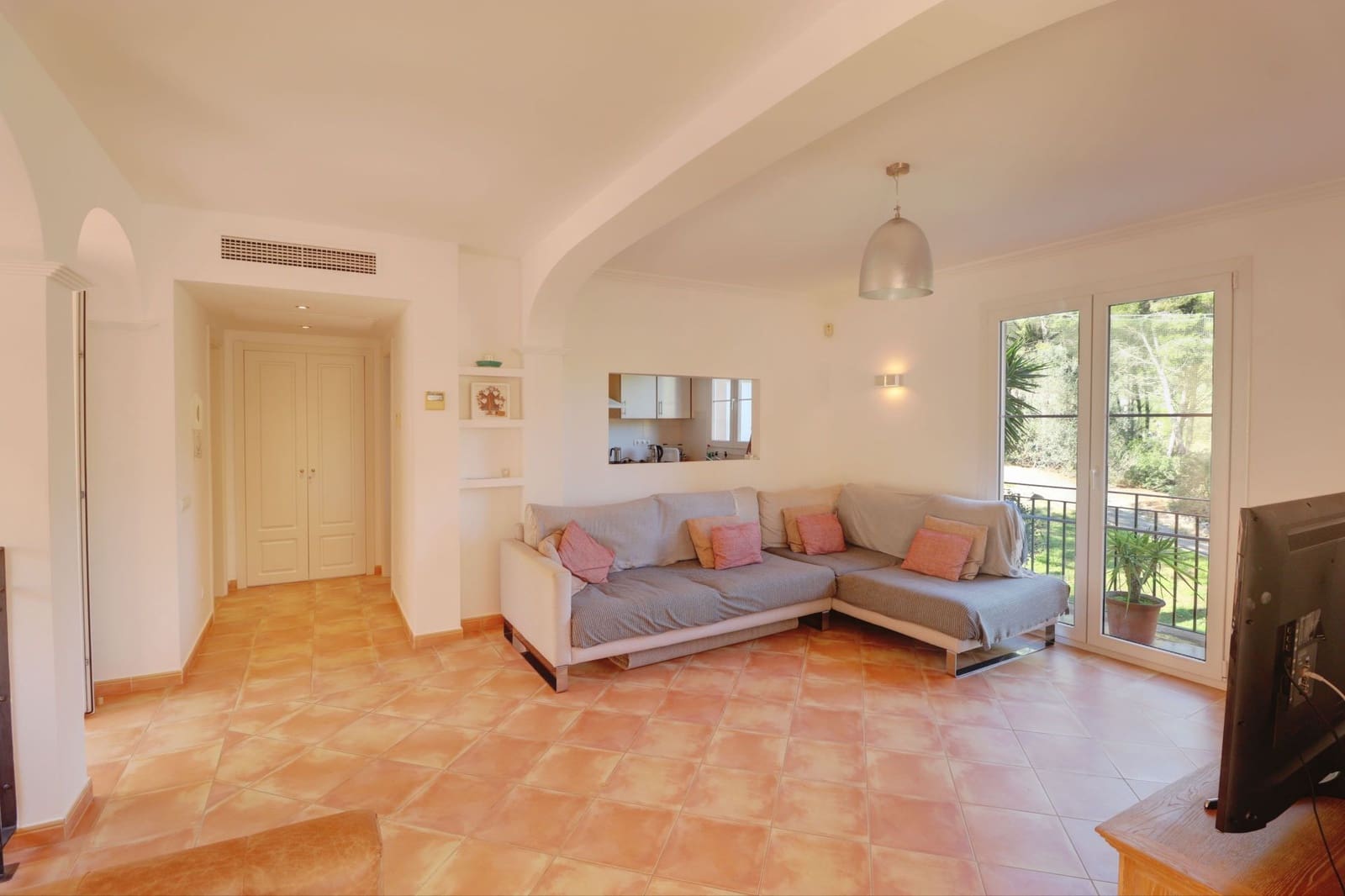 4 makuuhuone Omakotitalo myytävänä paikassa Es Camp De Mar / El Camp De Mar - 925 000 € (Ref: 9519374)