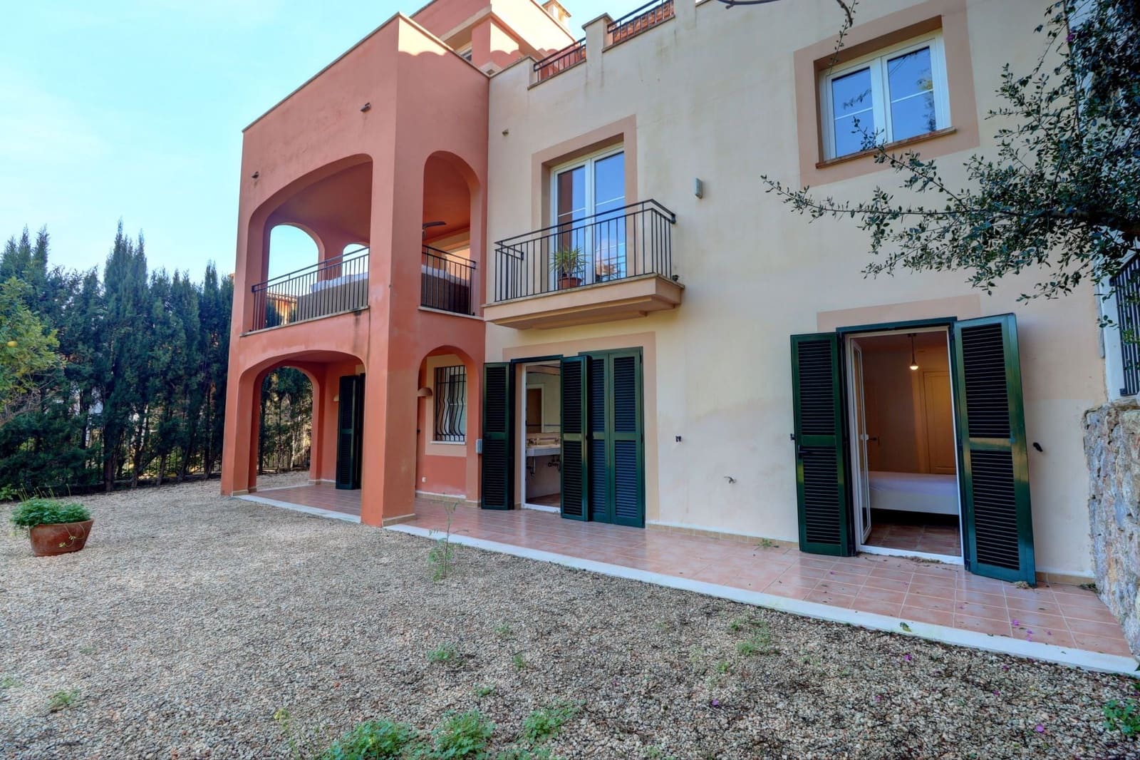 4 makuuhuone Omakotitalo myytävänä paikassa Es Camp De Mar / El Camp De Mar - 925 000 € (Ref: 9519374)