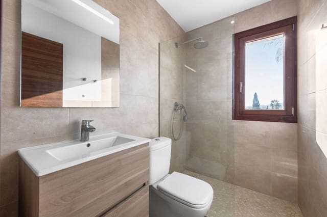 4 bedroom Villa for sale in Calvià Pueblo, Calvià - € 1,050,000 (Ref: 9523282)