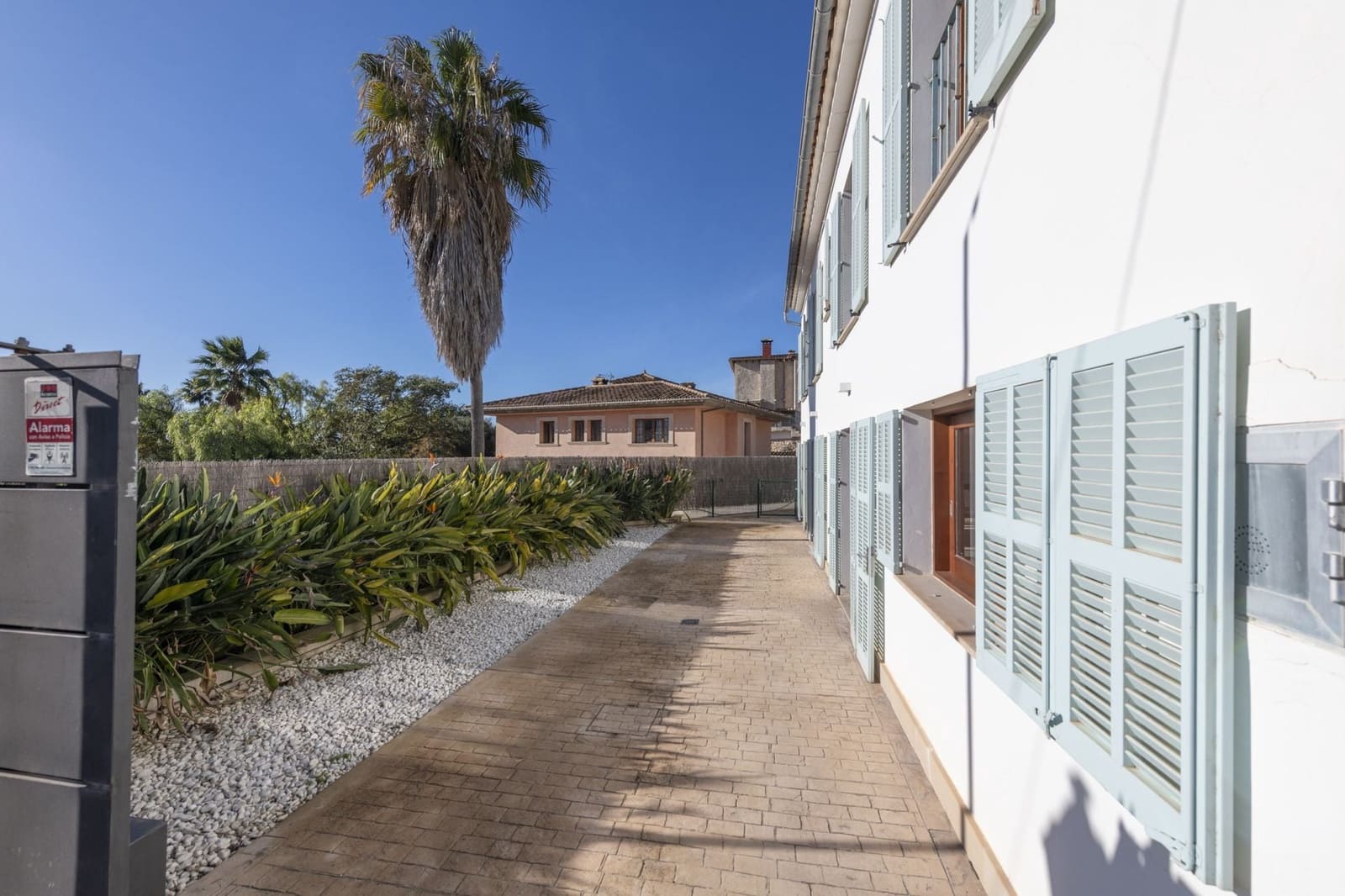 4 bedroom Villa for sale in Calvia - € 1,050,000 (Ref: 9523282)