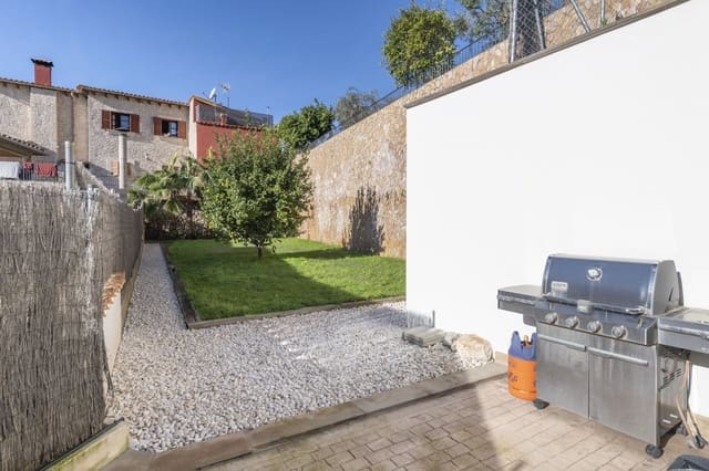 4 bedroom Villa for sale in Calvià Pueblo, Calvià - € 1,050,000 (Ref: 9523282)