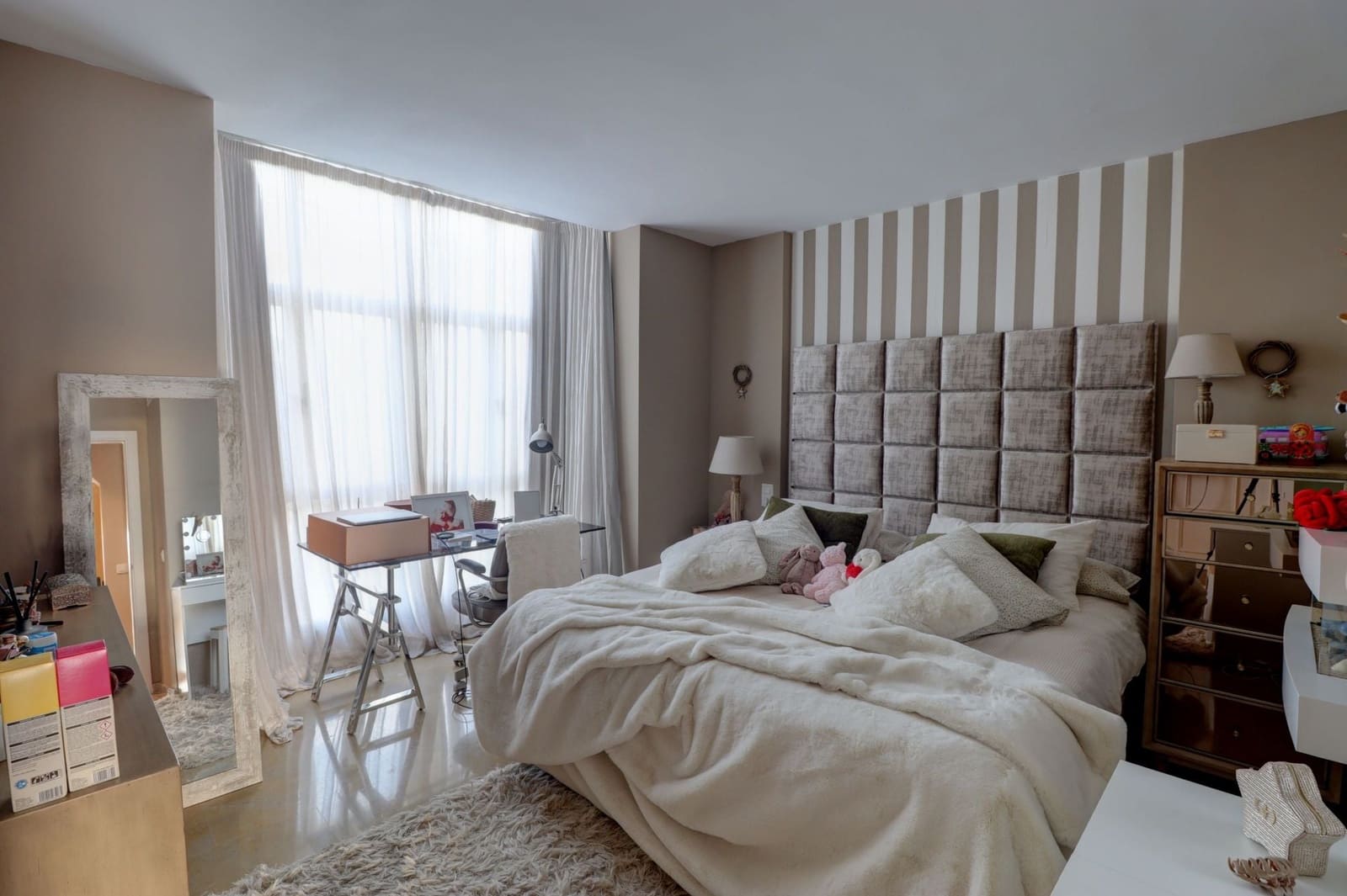 2 slaapkamer Appartement te koop in Santa Ponsa met zwembad - € 895.000 (Ref: 9570045)