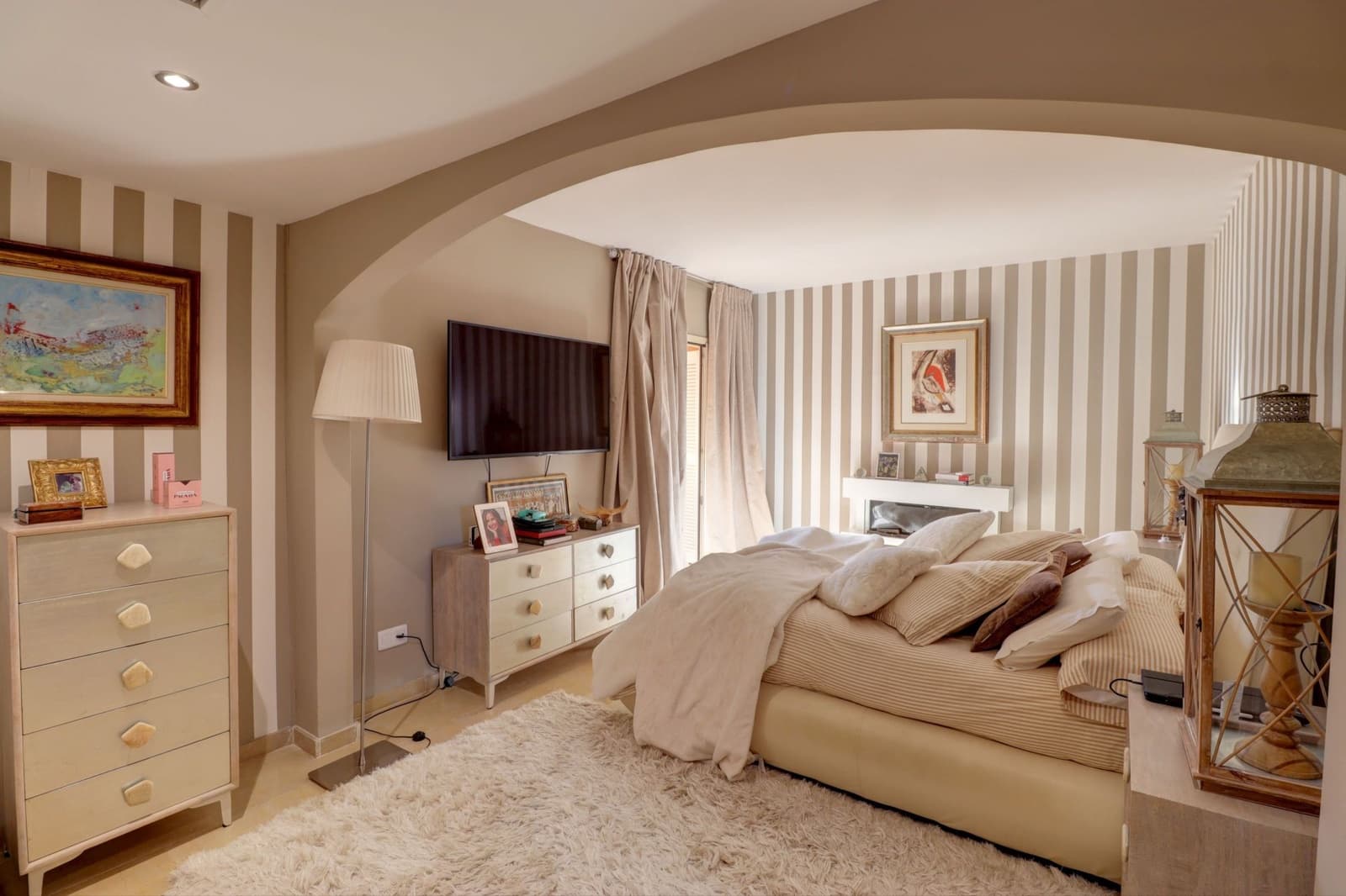 2 slaapkamer Appartement te koop in Santa Ponsa met zwembad - € 895.000 (Ref: 9570045)