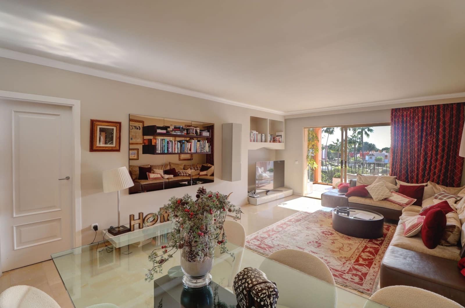 2 slaapkamer Appartement te koop in Santa Ponsa met zwembad - € 895.000 (Ref: 9570045)