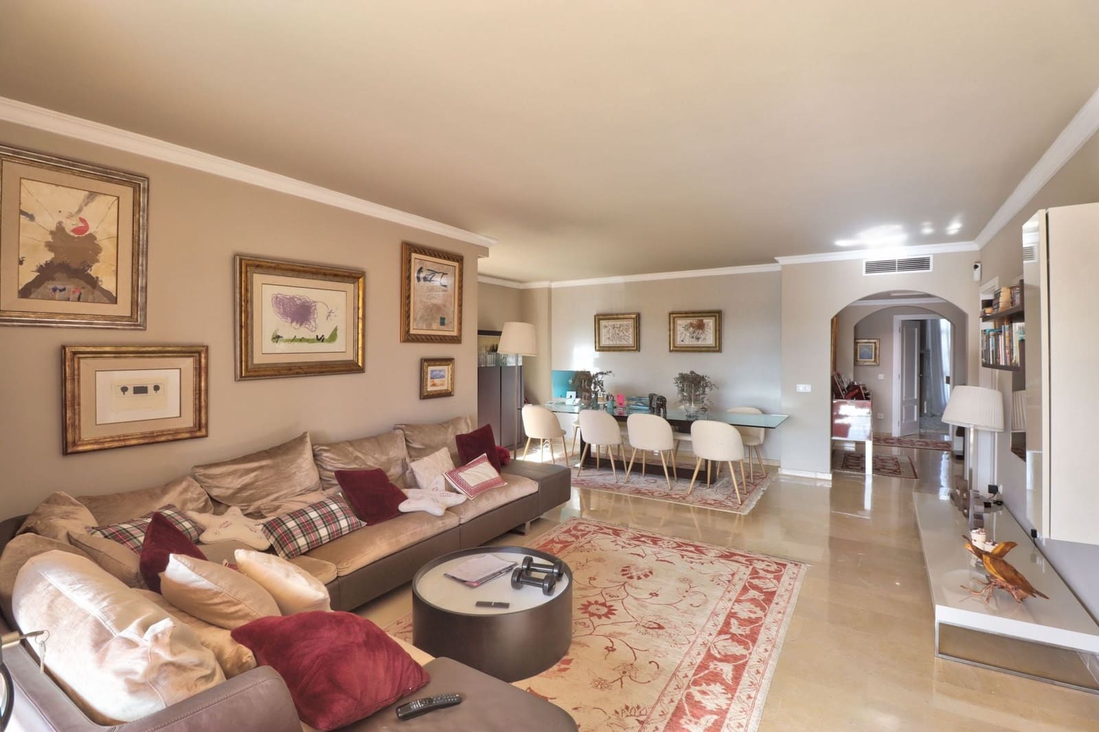 2 slaapkamer Appartement te koop in Santa Ponsa met zwembad - € 895.000 (Ref: 9570045)