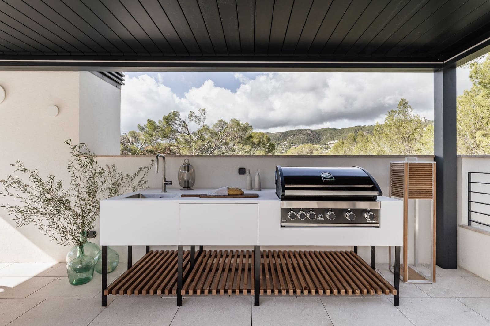 2 bedroom Penthouse for sale in Cala Mayor with pool - € 1,995,000 (Ref: 9590605)