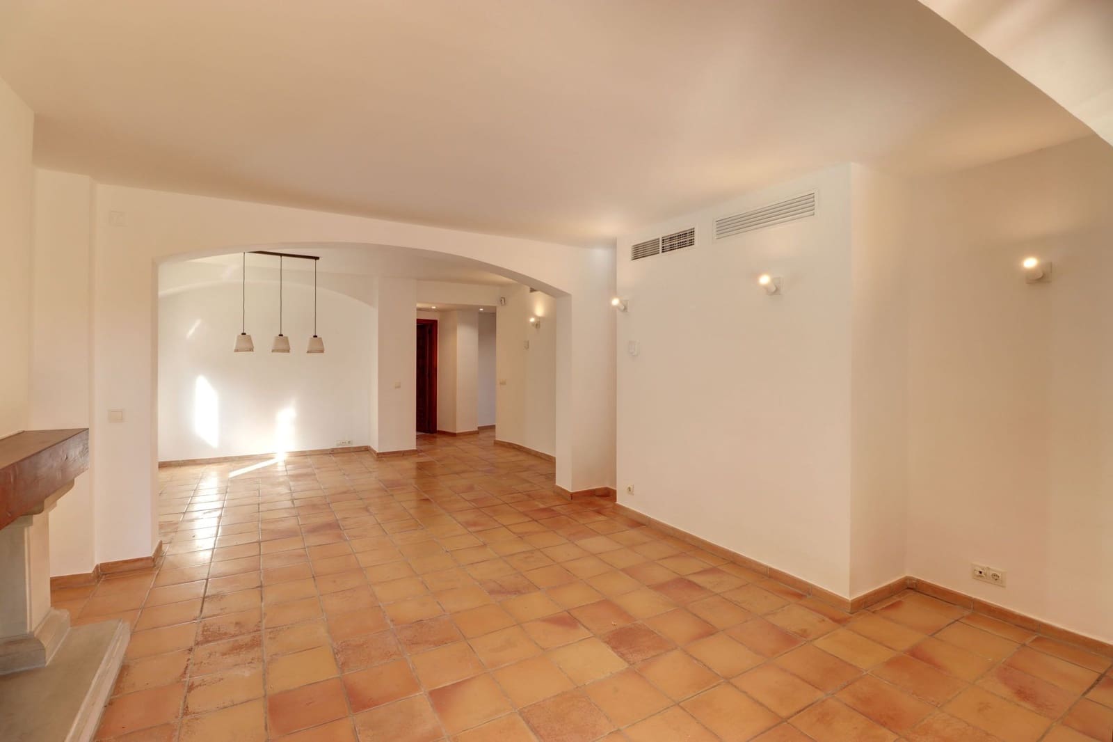 3 chambre Villa/Maison à vendre à Santa Ponsa avec piscine - 1 250 000 € (Ref: 9614167)