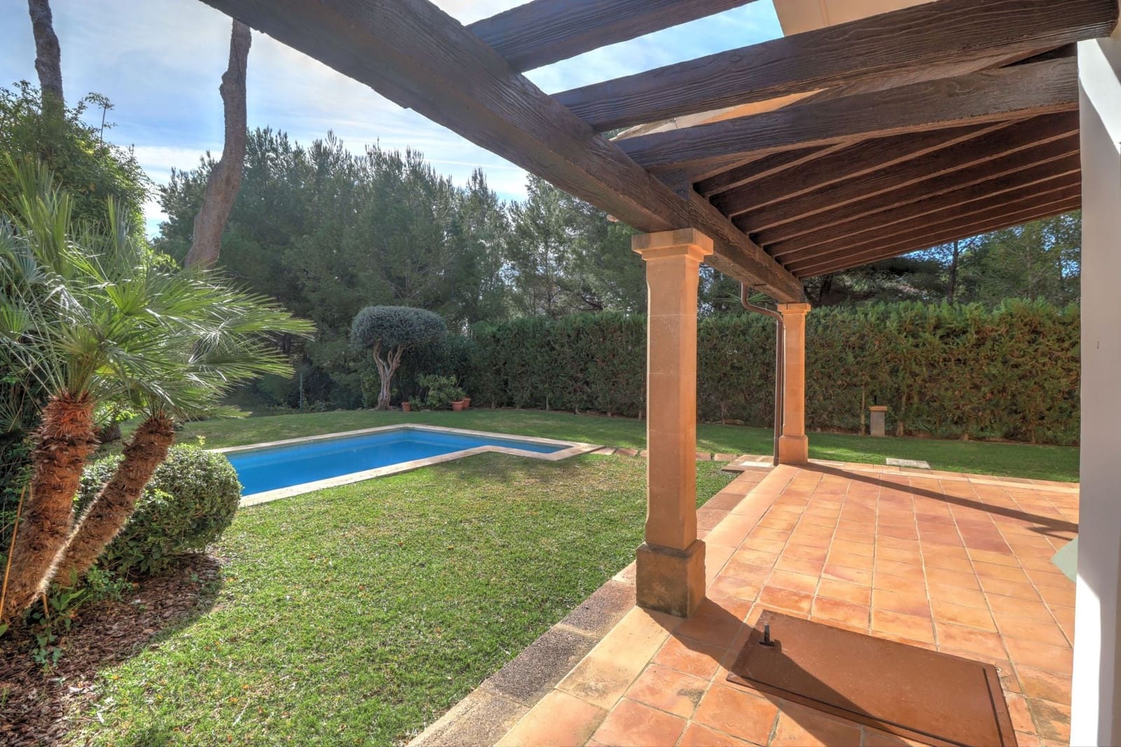 3 chambre Villa/Maison à vendre à Santa Ponsa avec piscine - 1 250 000 € (Ref: 9614167)