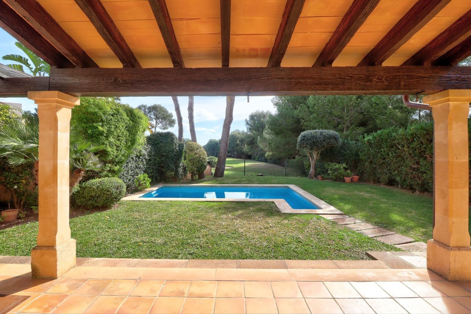 3 chambre Villa/Maison à vendre à Santa Ponsa avec piscine - 1 250 000 € (Ref: 9614167)