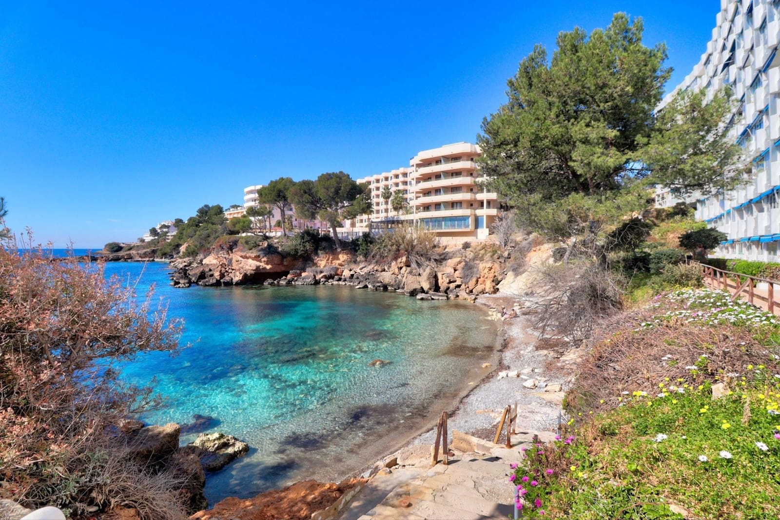 2 makuuhuone Huoneisto myytävänä paikassa Santa Ponsa mukana uima-altaan - 650 000 € (Ref: 9629497)