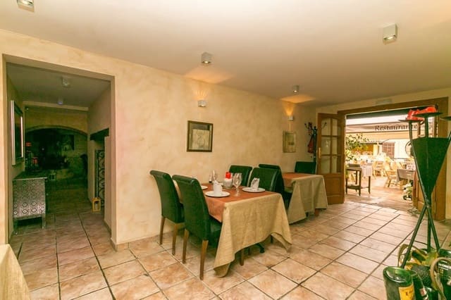 Gewerbe zu verkaufen in Peguera / Paguera, Calvià - 950.000 € (Ref: 9672249)