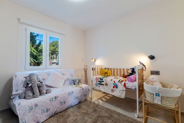 2 bedroom Apartment for sale in Santa Ponsa, Calvià - € 495,000 (Ref: 9685538)