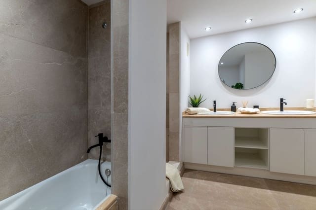 2 chambre Appartement à vendre à Santa Ponsa, Calvià avec piscine - 795 000 € (Ref: 9688455)