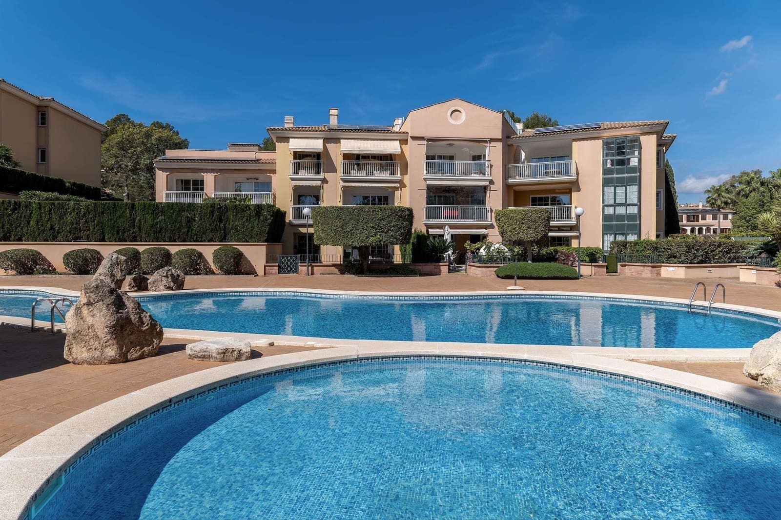 2 sovrum Lägenhet till salu i Santa Ponsa med pool - 795 000 € (Ref: 9688455)