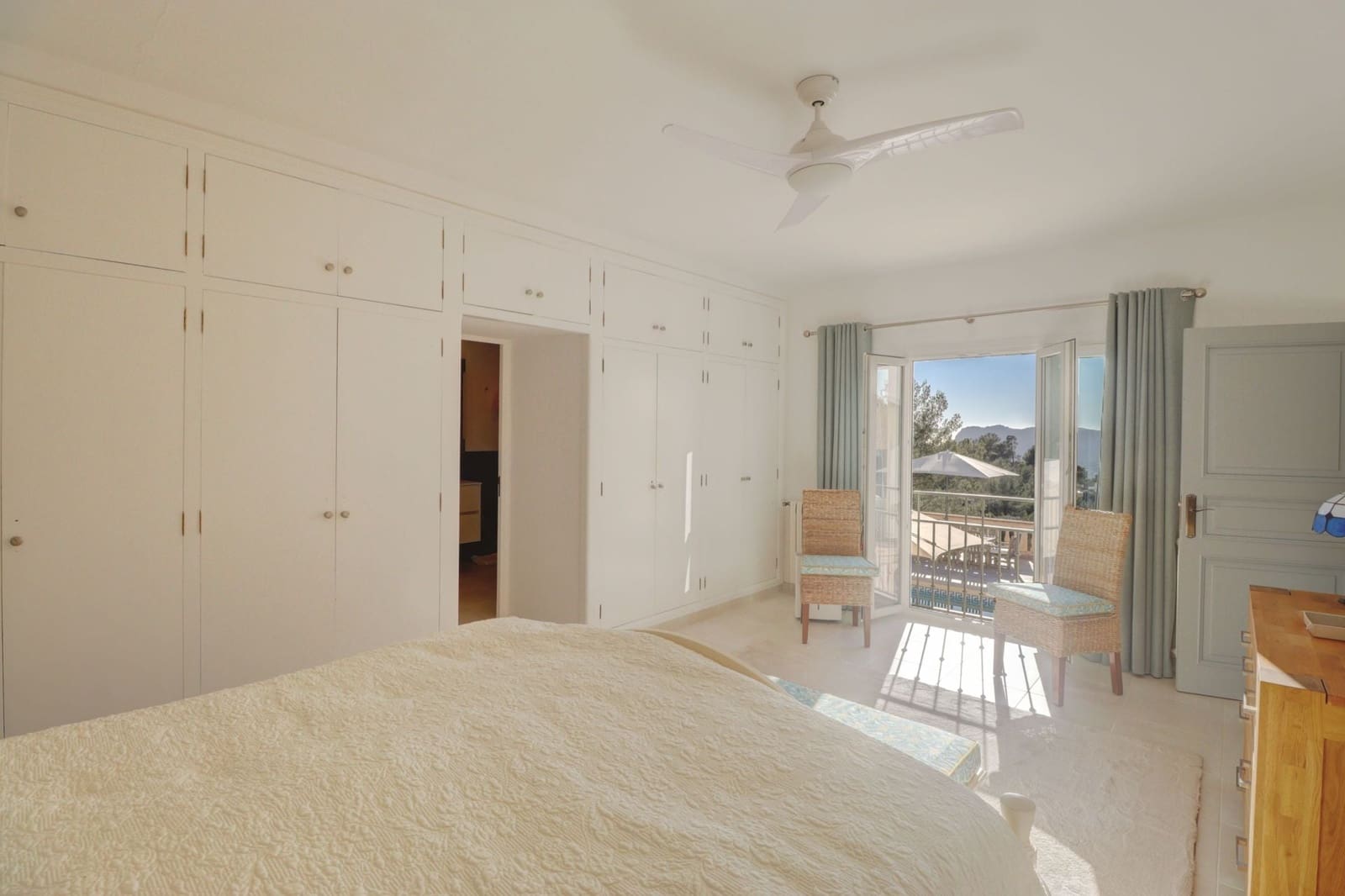 3 bedroom Villa for sale in Calvia with pool - € 2,725,000 (Ref: 9697744)