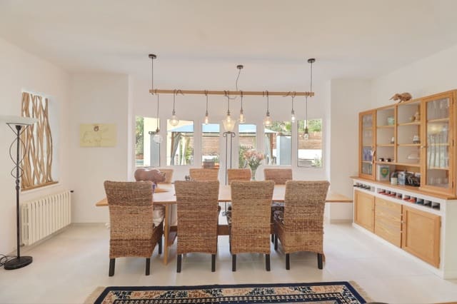 3 soveværelse Villa til salg i Calvià Pueblo, Calvià med swimmingpool - € 2.725.000 (Ref: 9697744)