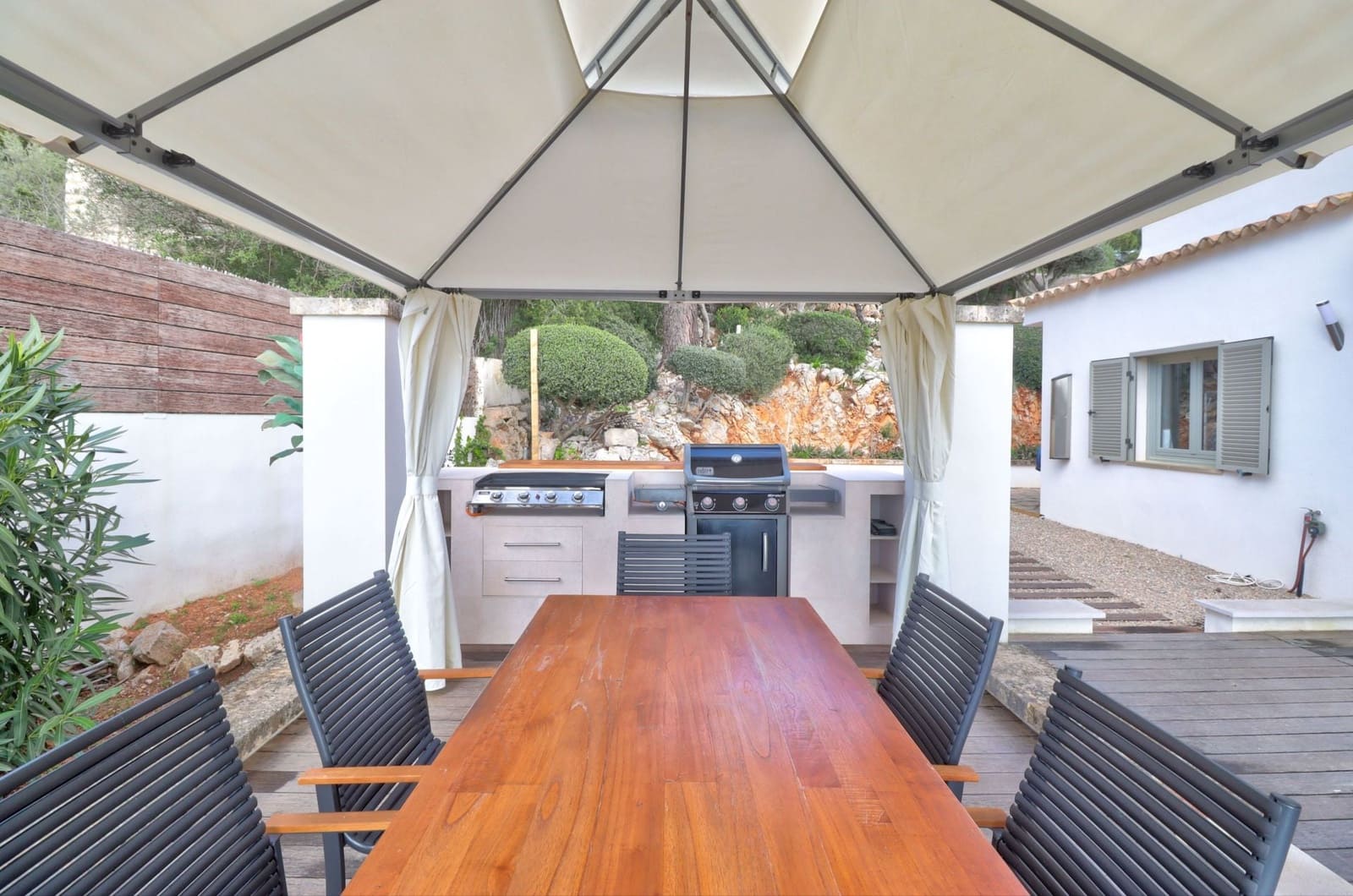 3 bedroom Villa for sale in Calvia with pool - € 2,725,000 (Ref: 9697744)