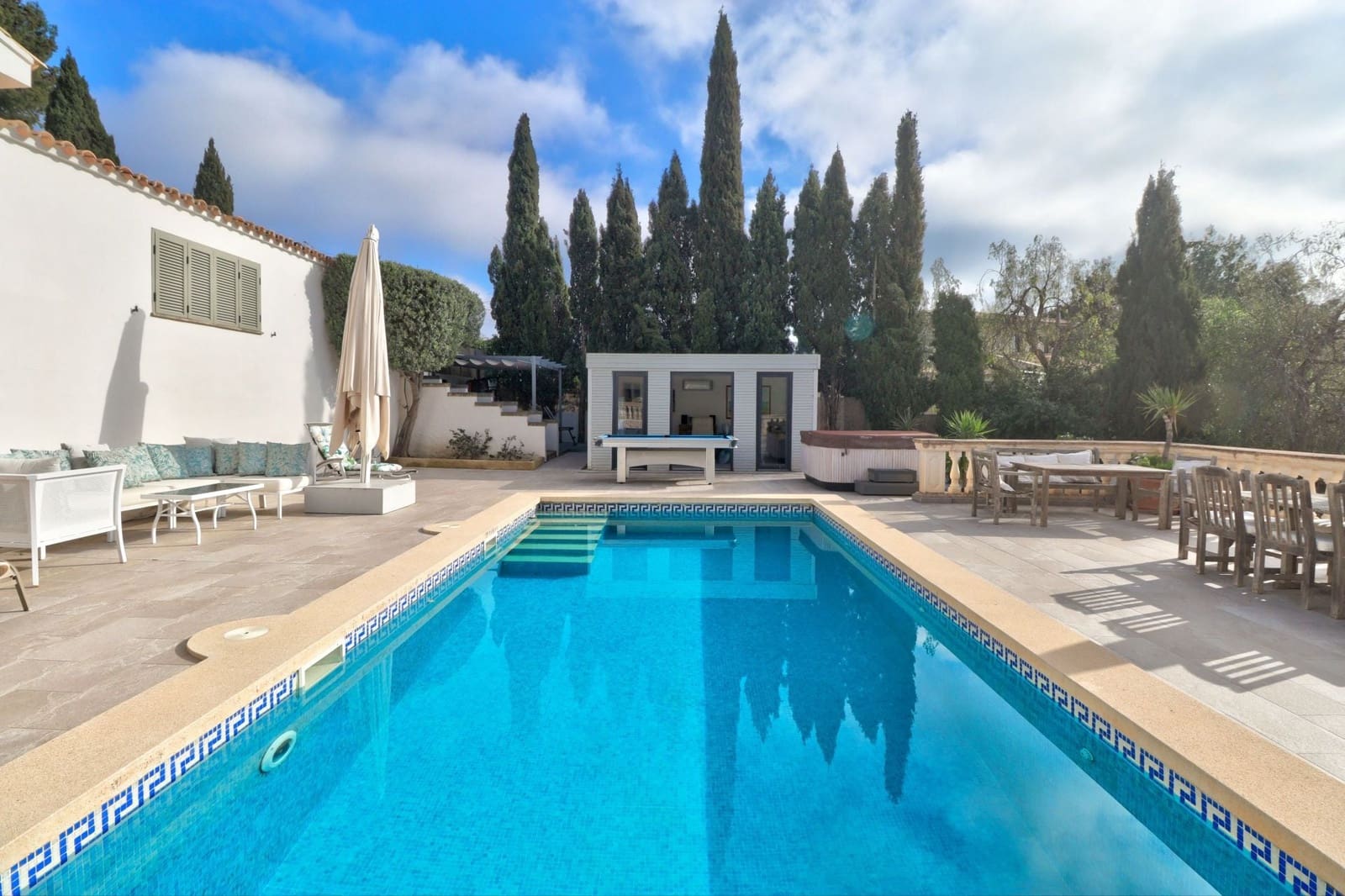 3 bedroom Villa for sale in Calvia with pool - € 2,725,000 (Ref: 9697744)