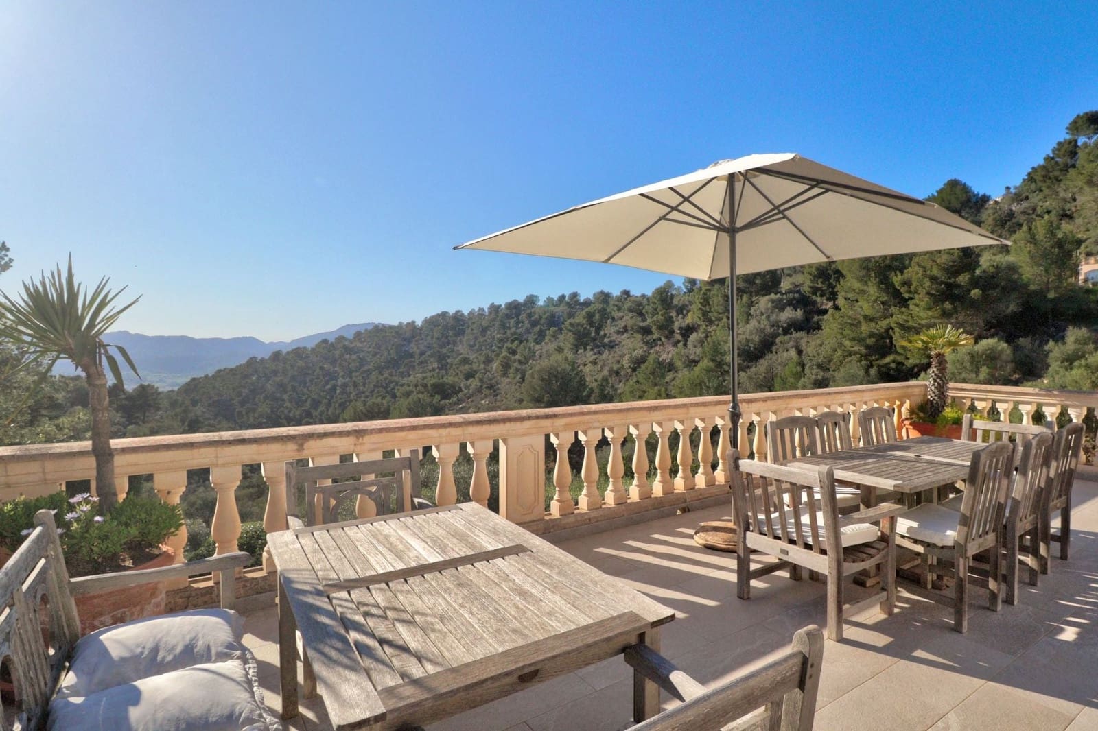 3 bedroom Villa for sale in Calvia with pool - € 2,725,000 (Ref: 9697744)