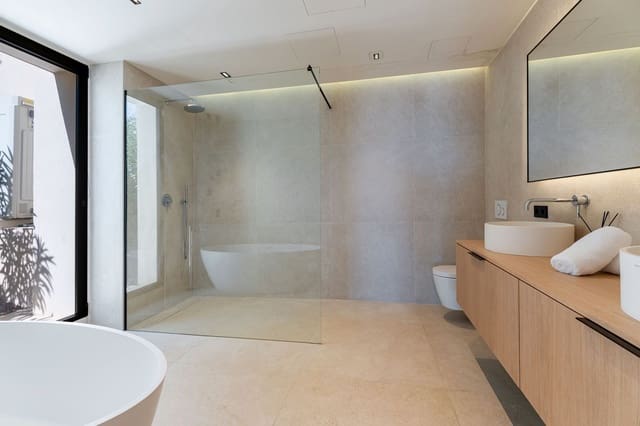 3 makuuhuone Huvila myytävänä paikassa Santa Ponsa, Calvià mukana uima-altaan - 2 980 000 € (Ref: 9714376)