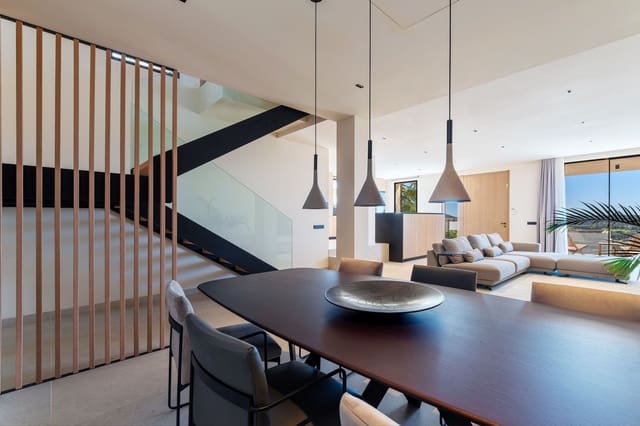 3 makuuhuone Huvila myytävänä paikassa Santa Ponsa, Calvià mukana uima-altaan - 2 980 000 € (Ref: 9714376)