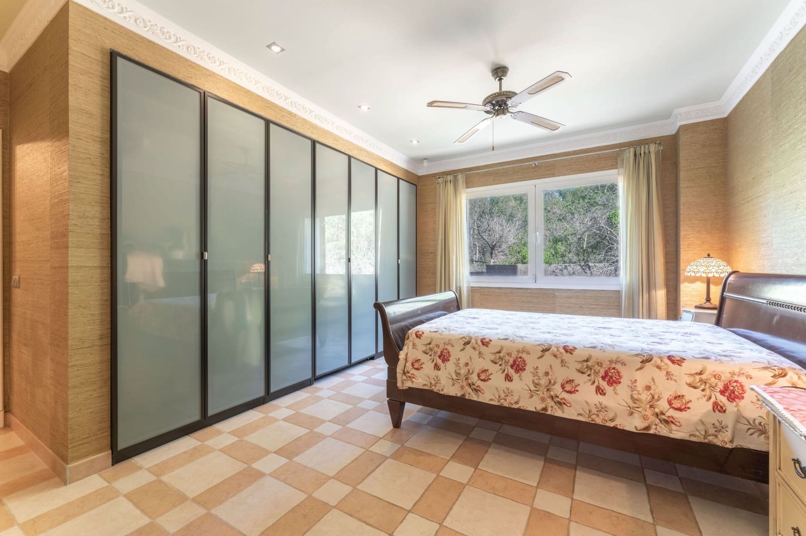 4 slaapkamer Villa te koop in Santa Ponsa met zwembad - € 3.600.000 (Ref: 9720682)