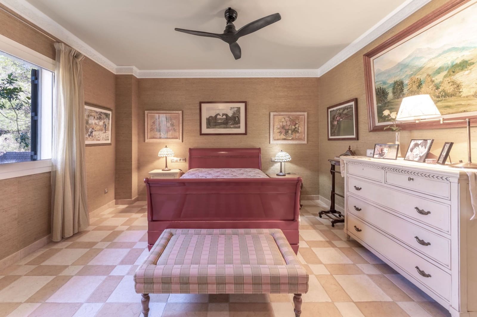 4 slaapkamer Villa te koop in Santa Ponsa met zwembad - € 3.600.000 (Ref: 9720682)